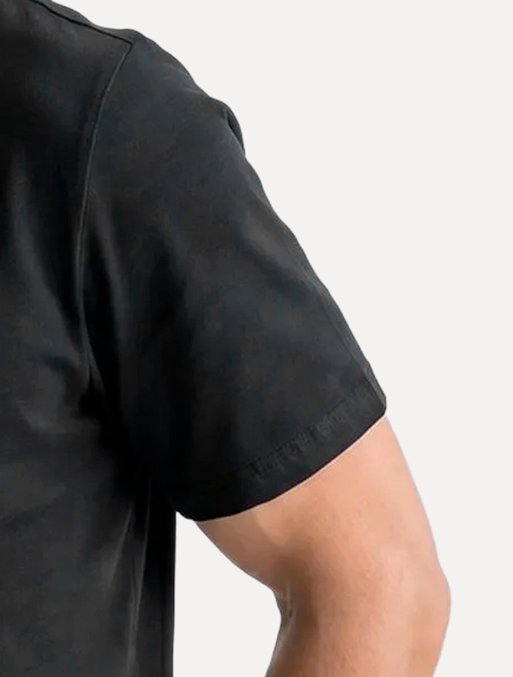 Camiseta Guess Masculina Los Angeles Embossed Logo Preto