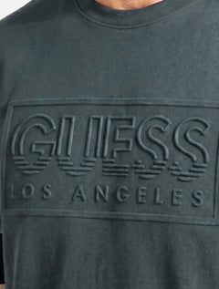 Camiseta Guess Masculina Los Angeles Embossed Logo Azul Petróleo