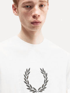 Camiseta Fred Perry Masculina Regular Graphic Mess Branca