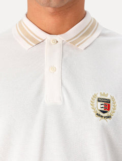 Polo Tommy Jeans Masculina Regular Piquet Varsity Logo Off White