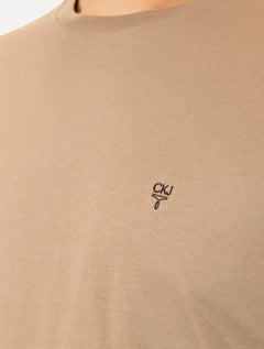 Camiseta Calvin Klein Jeans Masculina Dark Omega Relevo Caqui Médio