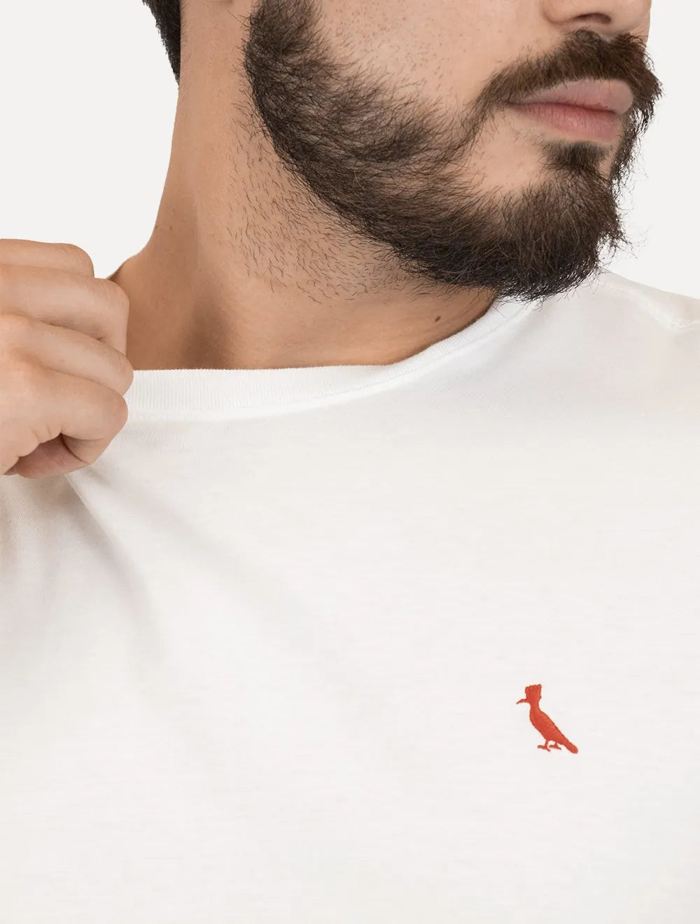 Camiseta Reserva Masculina Básica Brasa Red Branca
