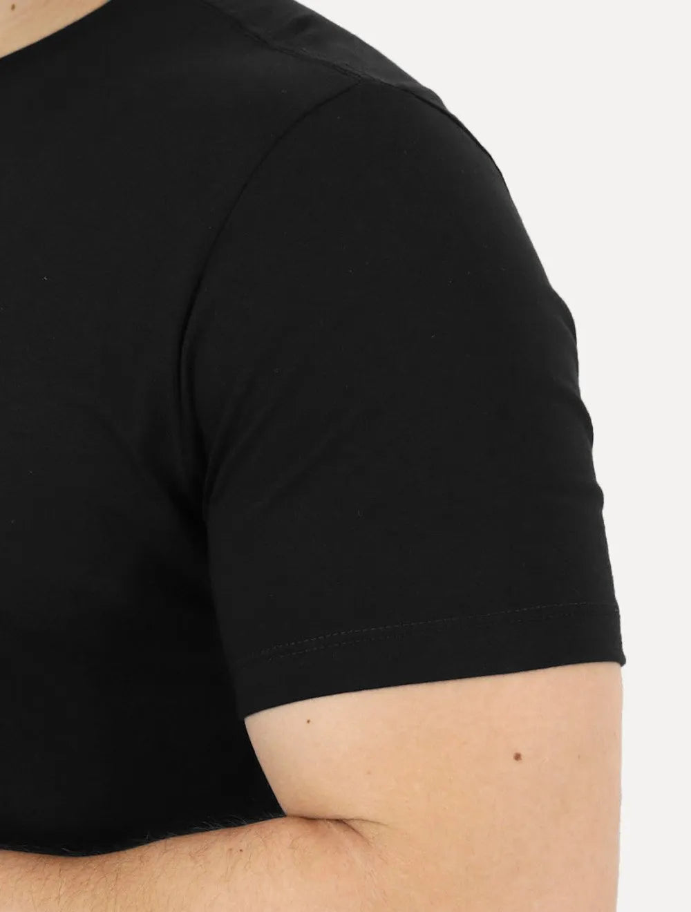 Camiseta Calvin Klein Jeans Masculina Institutional Small Logo Preta