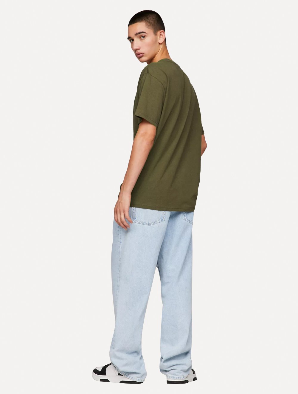 Camiseta Tommy Jeans Masculina Regular Grunge Arch Verde Militar