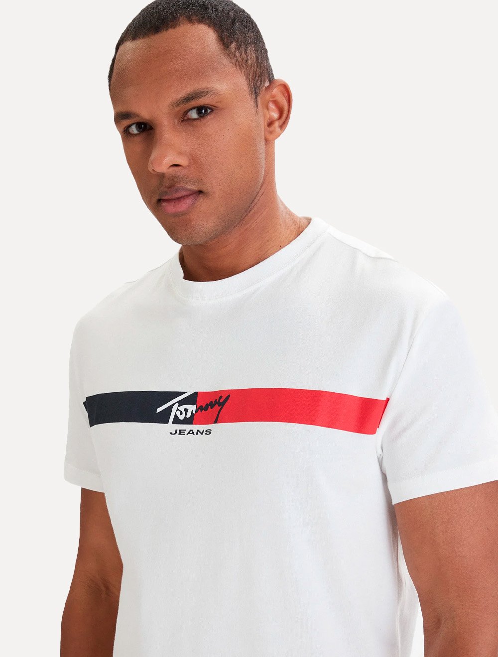 Camiseta Tommy Jeans Masculina Regular Signature Stripe Off-White