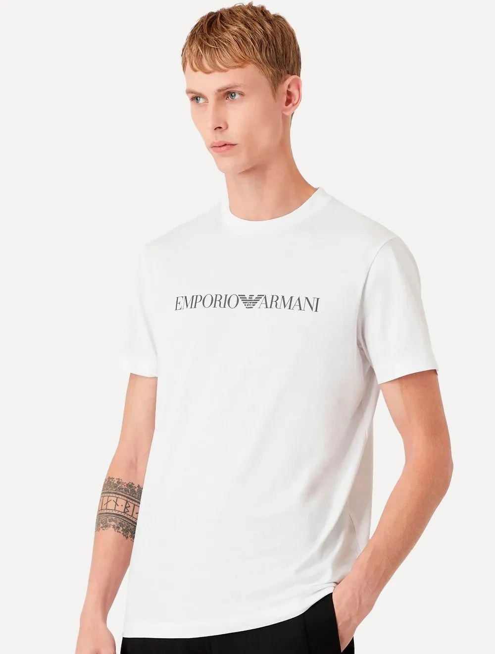 Camiseta Emporio Armani Masculina Essential Logo Peito Chest Branca
