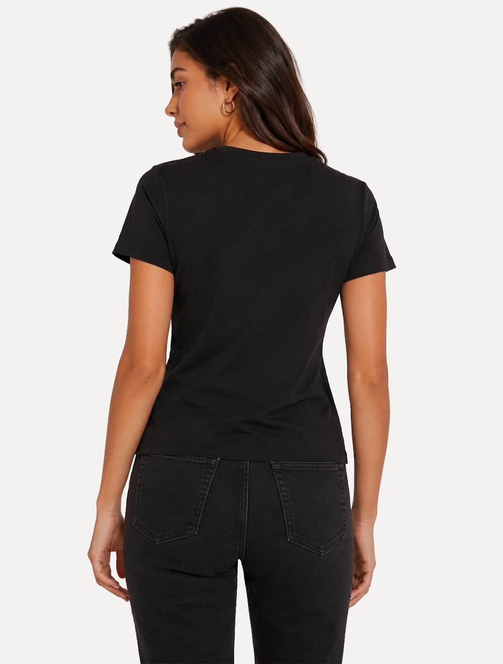 Camiseta Guess Feminina 1981 Logo Bicolor Preta