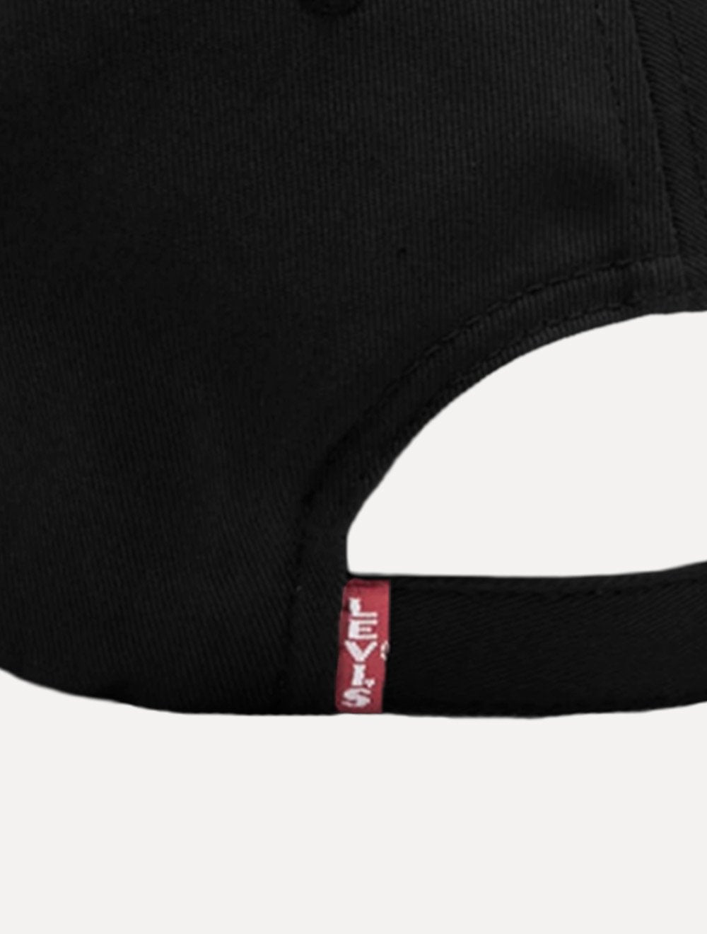 Boné Levis Curved Visor Center Batwing Preto