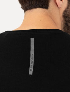 Camiseta Calvin Klein Jeans Masculina Dark Square Preta