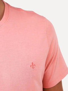 Camiseta Dudalina Masculina Essentials Modal Logo Rosa