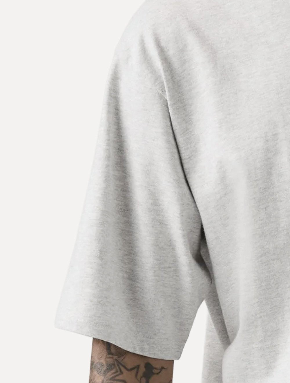 Camiseta Levis Masculina Relaxed Lisa Pocket Cinza
