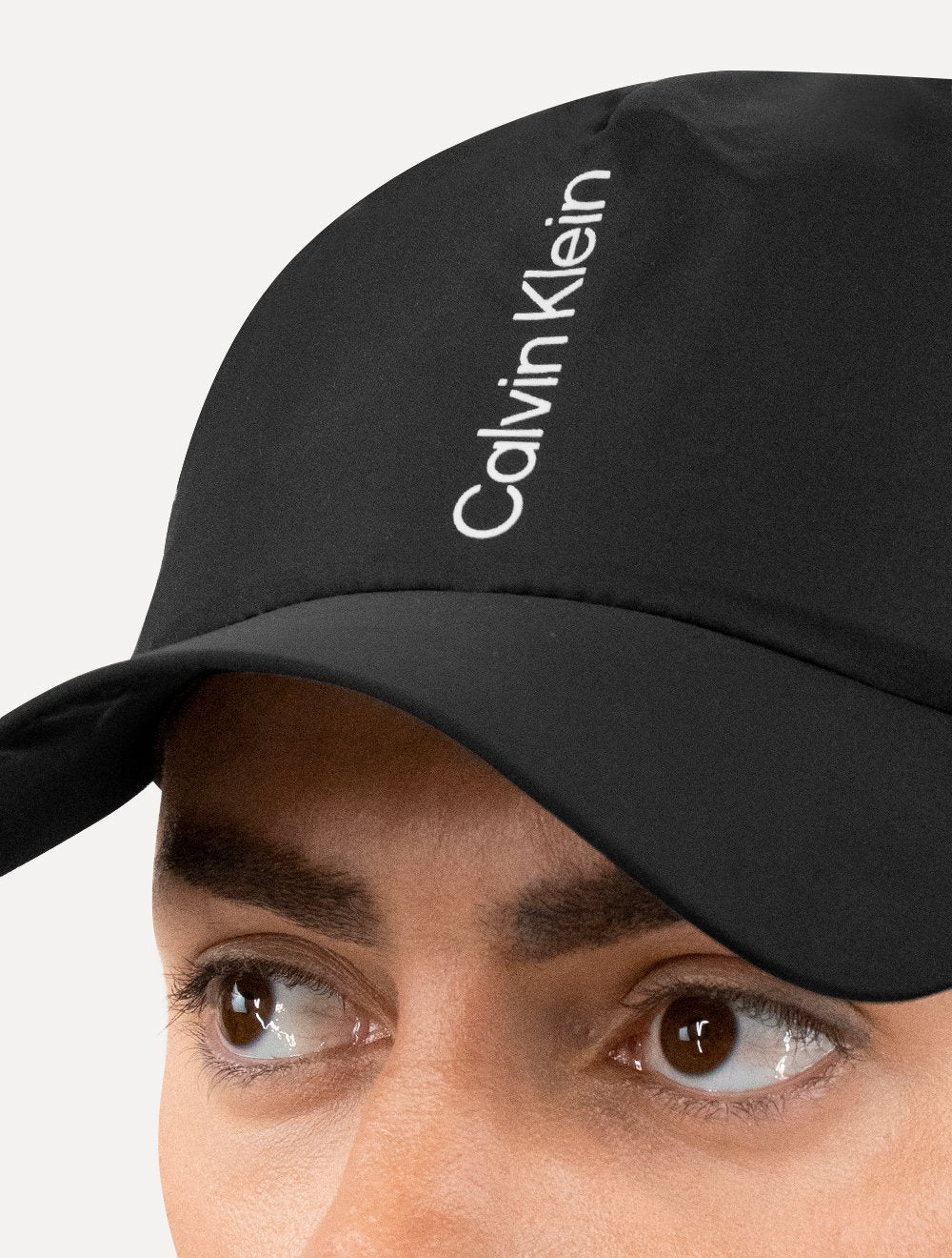 Boné Calvin Klein Masculino Swim Vertical Logo Preto