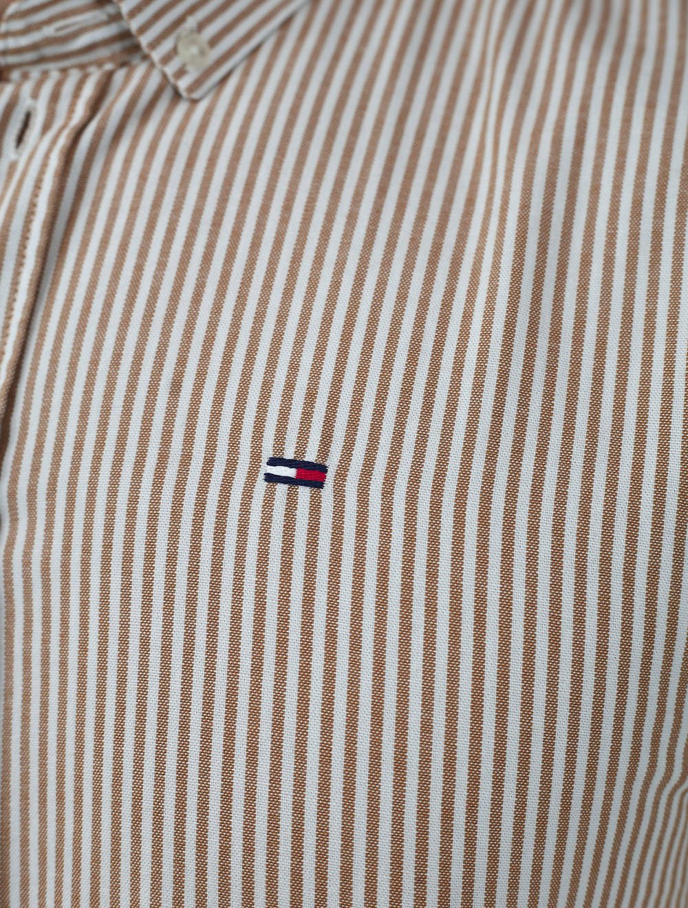 Camisa Tommy Jeans Masculina Slim Striped Oxford Cáqui
