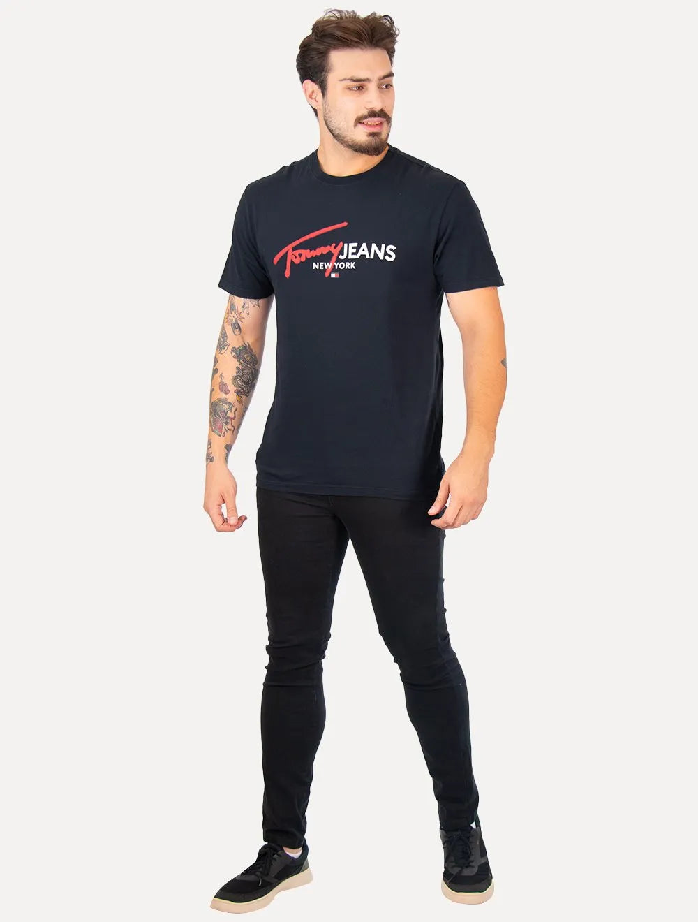 Camiseta Tommy Jeans Masculina Regular Spray Pop Logo Azul Marinho