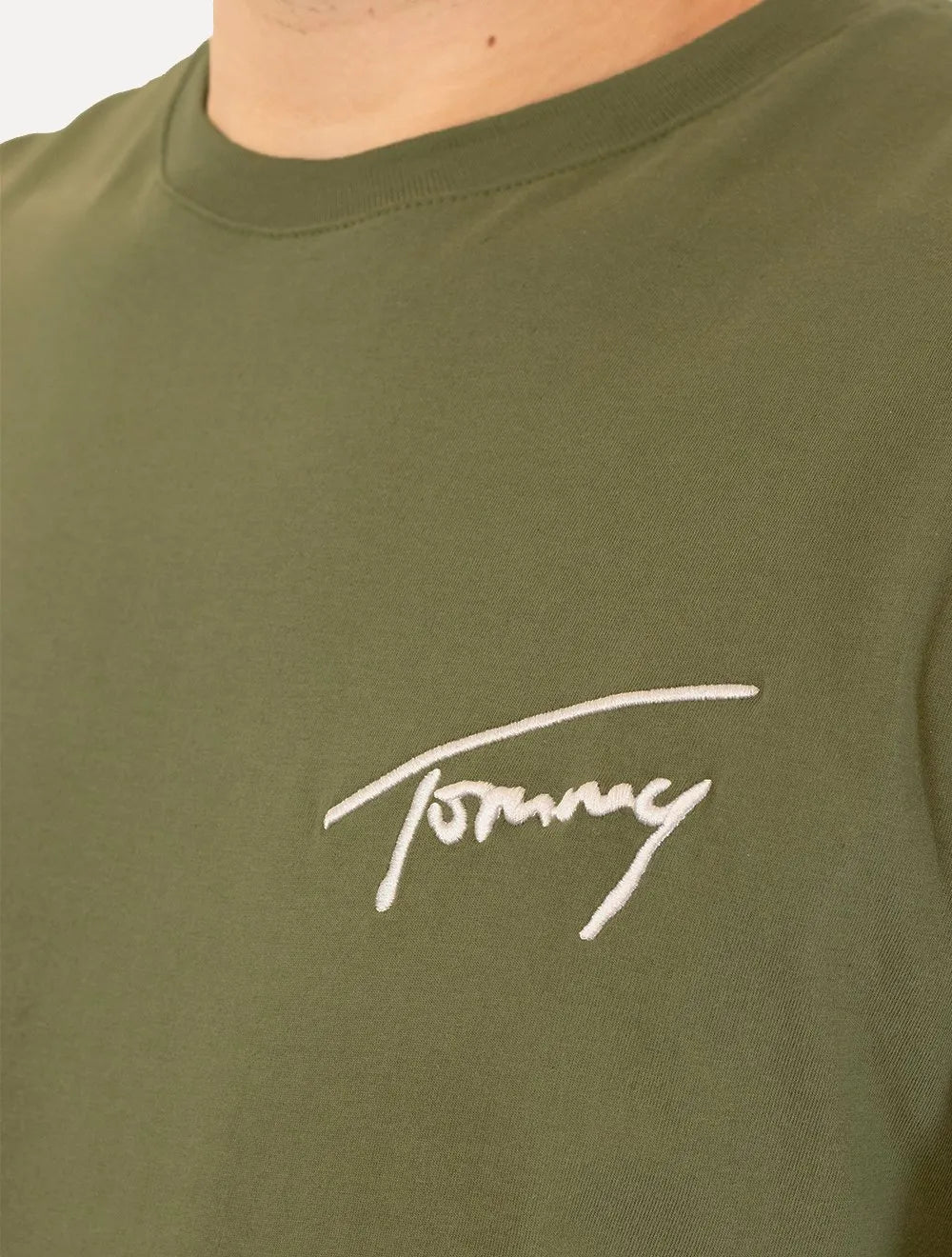 Camiseta Tommy Jeans Masculina Embroidered Signature Verde Militar