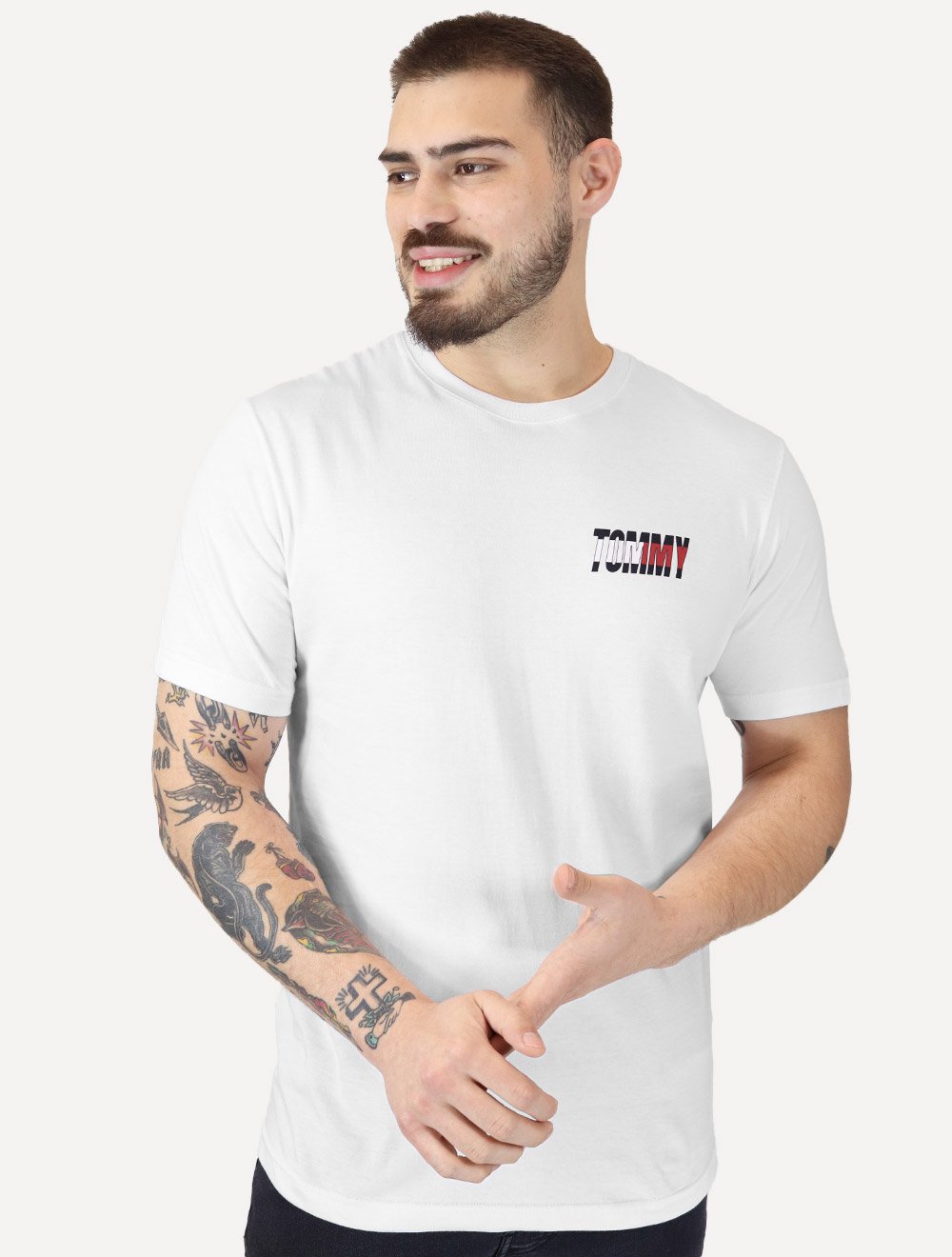 Camiseta Tommy Jeans Masculina Regular Italic Colors Logo Branca