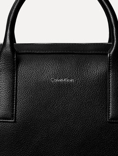 Pasta Calvin Klein Notebook CK Alça Transversal PU Preta