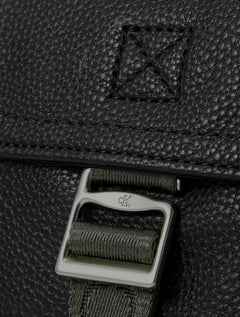 Mochila Calvin Klein Jeans Cargo Flap PU Preta