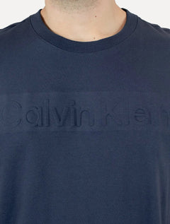 Camiseta Calvin Klein Masculina CK Embossing Azul Marinho