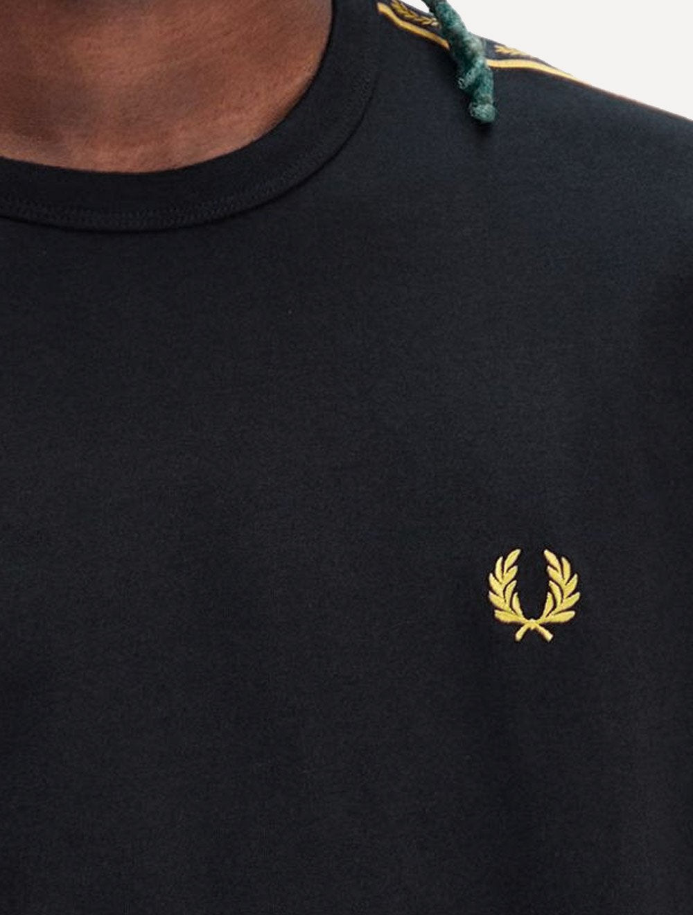 Camiseta Fred Perry Masculina Regular Gold Contrast Tape Ringer Azul Marinho