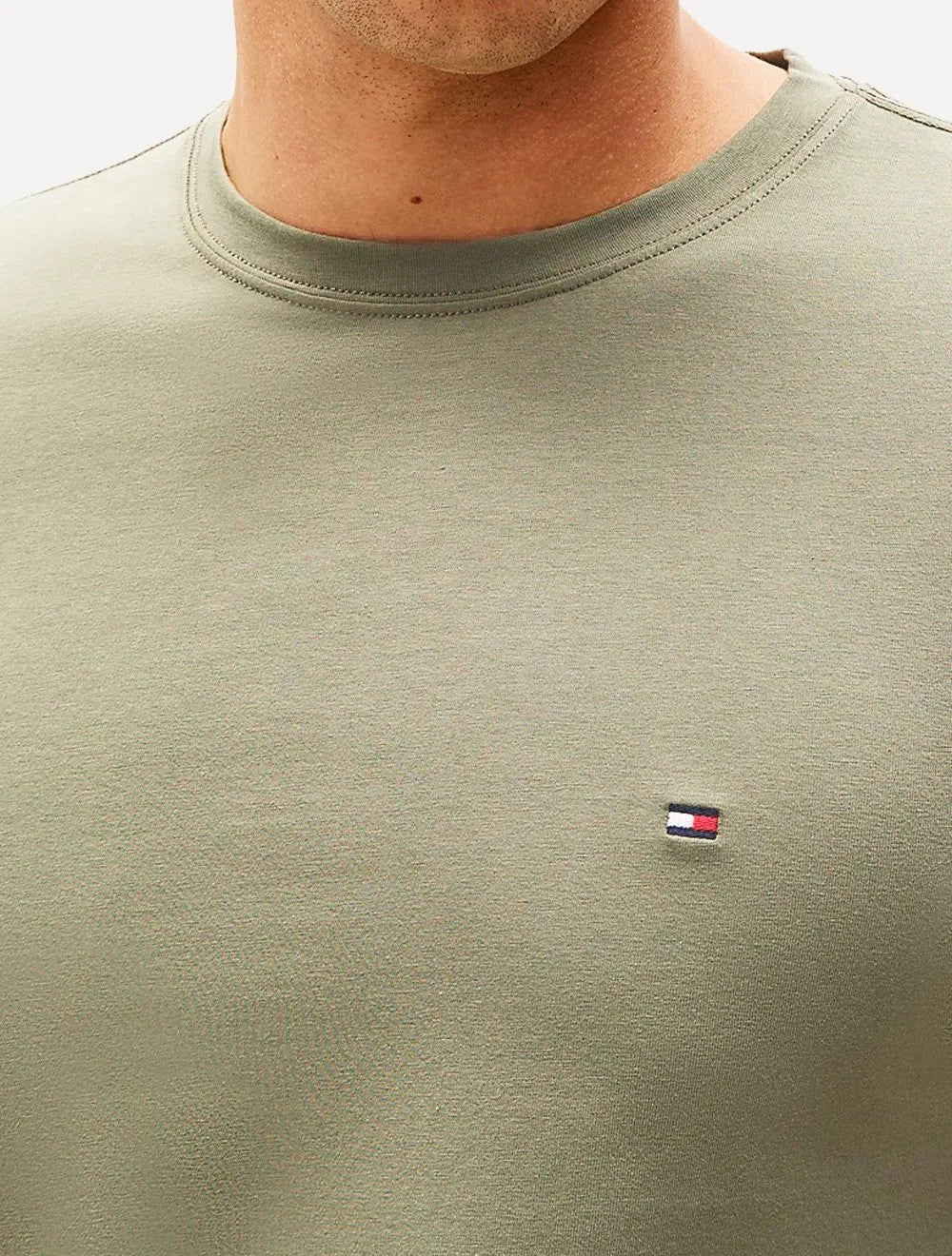 Camiseta Tommy Hilfiger Masculina Essential Cotton Verde Sálvia