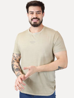 Camiseta Guess Masculina Rubber Est.1981 Stoned Cáqui Médio