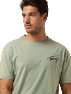 Camiseta Tommy Jeans Masculina Embroidered Signature Verde Sage