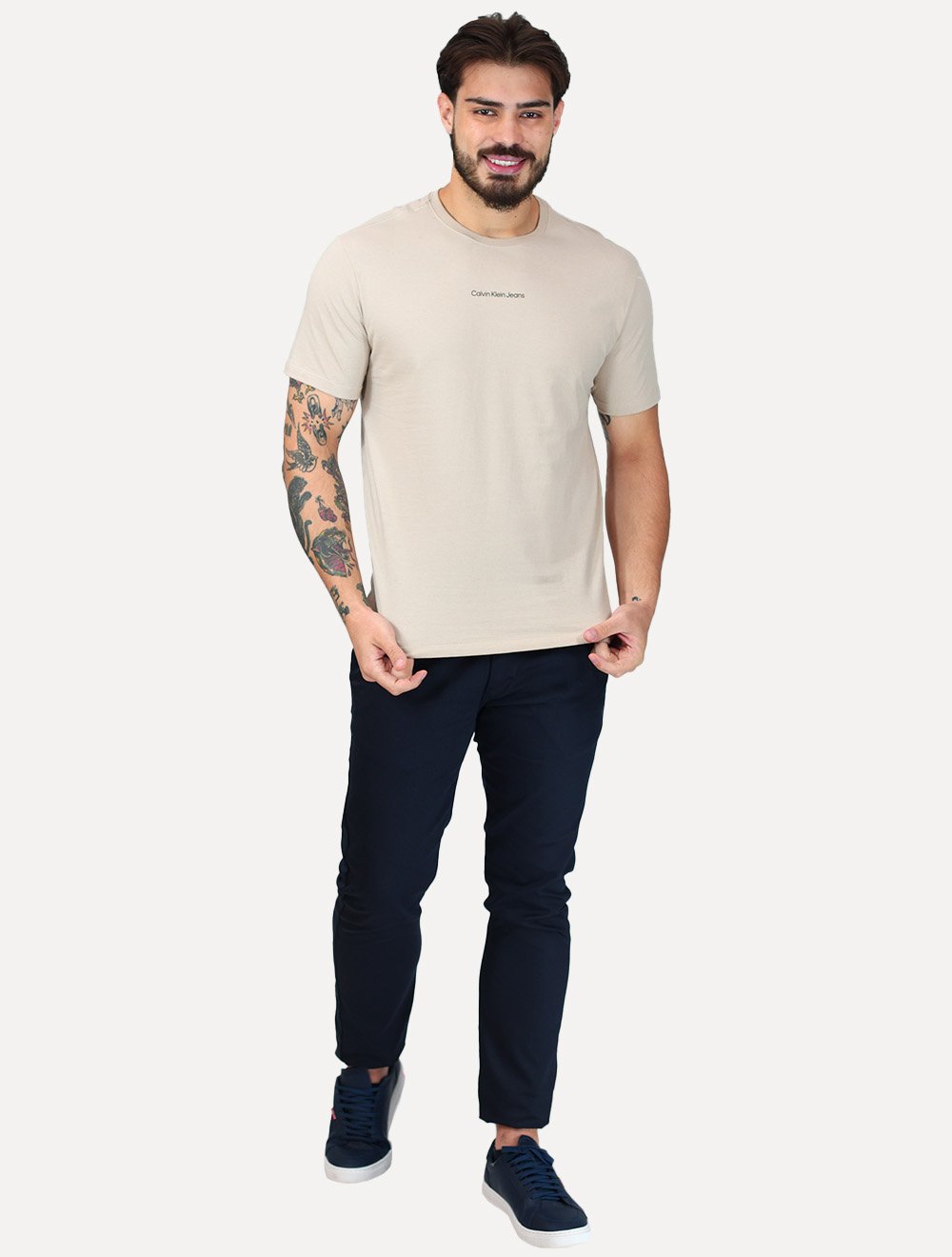 Camiseta Calvin Klein Jeans Masculina Institutional New Logo Cáqui Claro