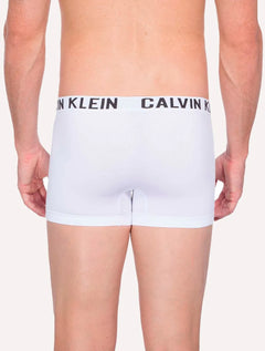 Cuecas Calvin Klein Trunk Seamless Logo Preta e Branca Pack 2UN