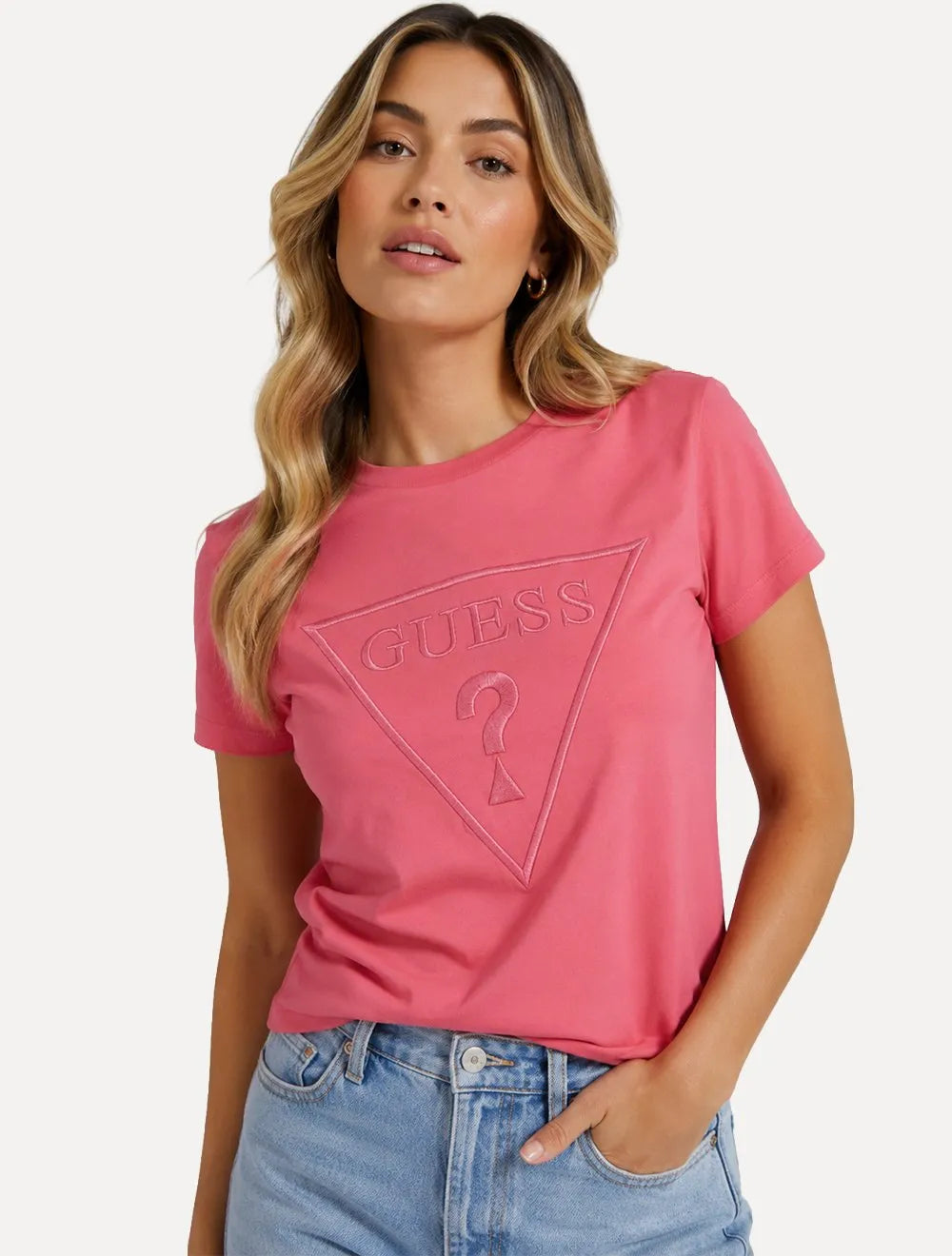 Camiseta Guess Feminina Bust Embroidery Logo Rosa