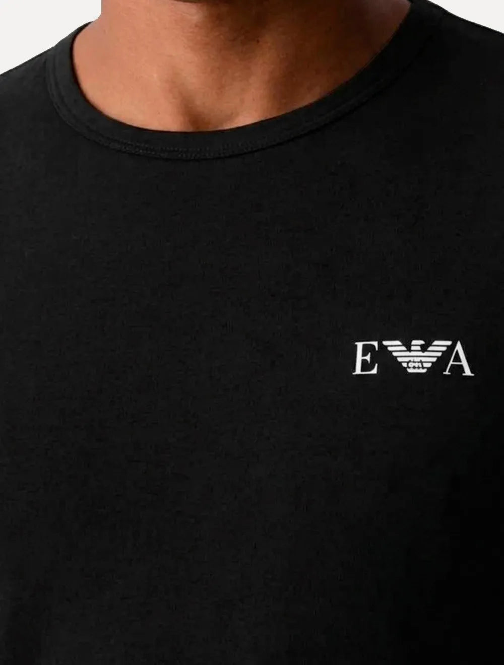 Kit Camisetas Empório Armani Masculina EA Chest Logo Preta e Branca