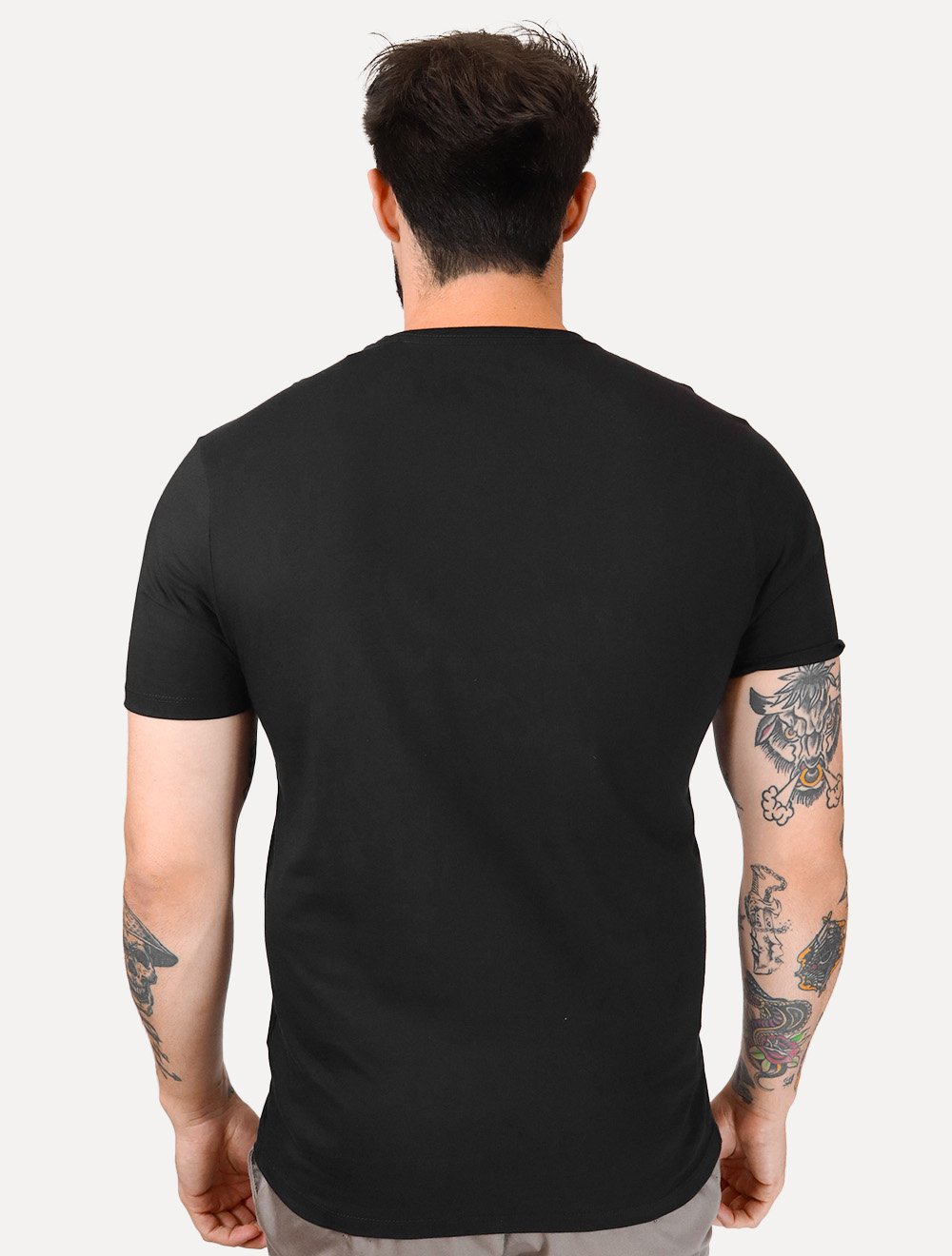 Camiseta Guess Masculina Outline Blue Logo Preta