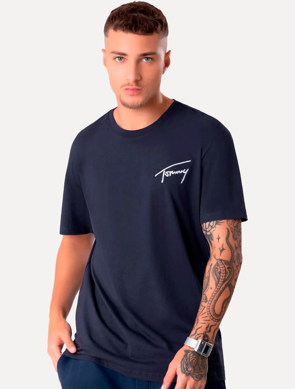 Camiseta Tommy Jeans Masculina Embroidered Signature Azul Marinho