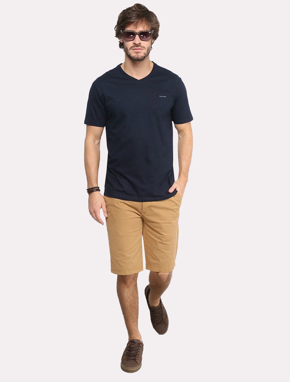 Camiseta Calvin Klein Masculina V-Neck Logo Flamê Azul Marinho