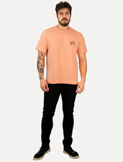 Camiseta Individual Masculina Comfort Cadeira Bar Laranja Claro