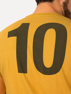 Camiseta Osklen Masculina Regular Brasão Futebol Amarela