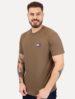Camiseta Tommy Hilfiger Masculina Regular Badge Logo Tee Marrom Escuro