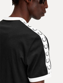 Camiseta Fred Perry Masculina Regular Taped Ringer Preta