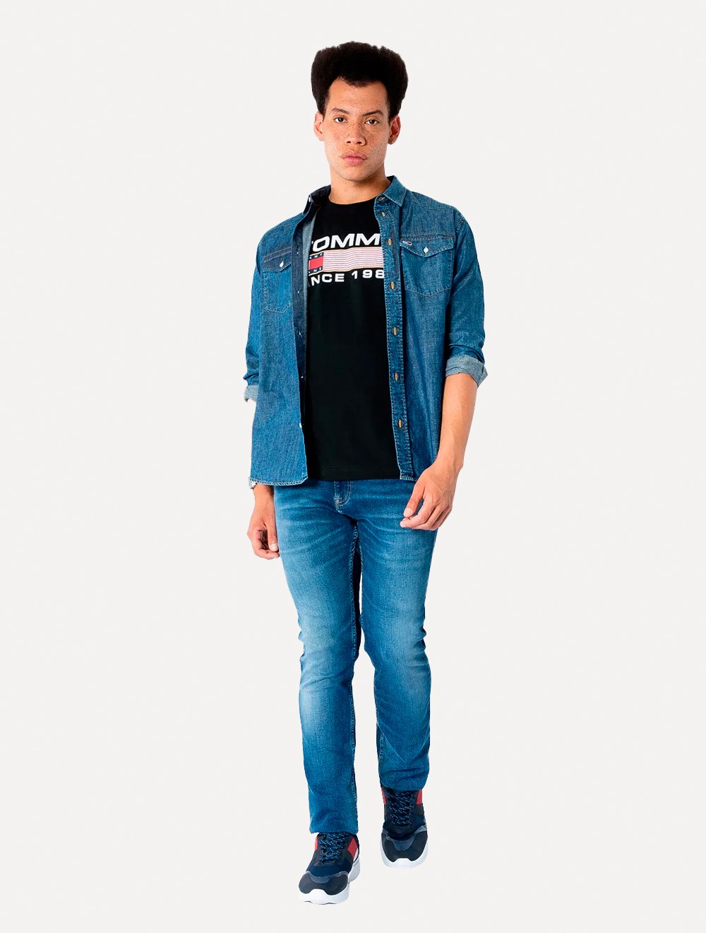 Camiseta Tommy Jeans Masculina Classic Athletic Twisted Logo Preta