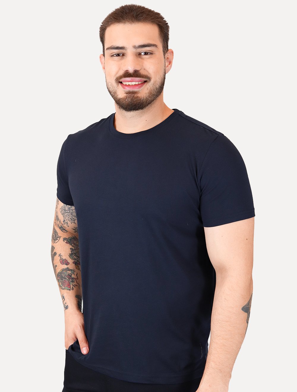 Camiseta Calvin Klein Jeans Masculina Crewneck Essentials Azul Marinho