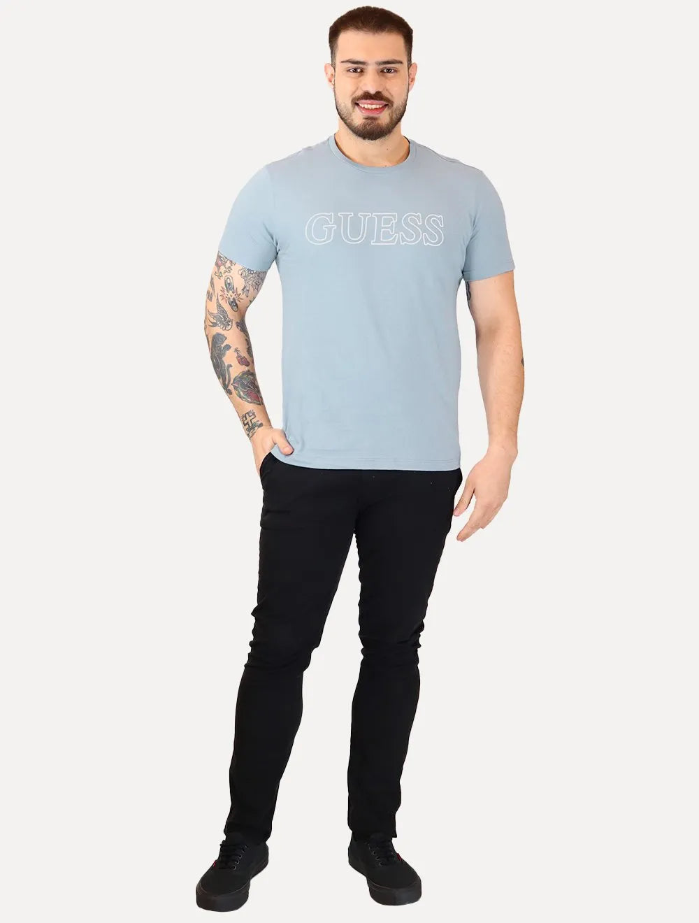 Camiseta Guess Masculina Outline White Logo Azul Claro