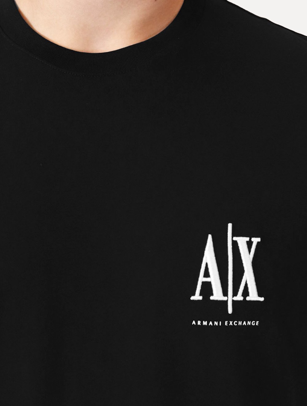 Camiseta Armani Exchange Masculina Embroidery AX Light Logo Preta