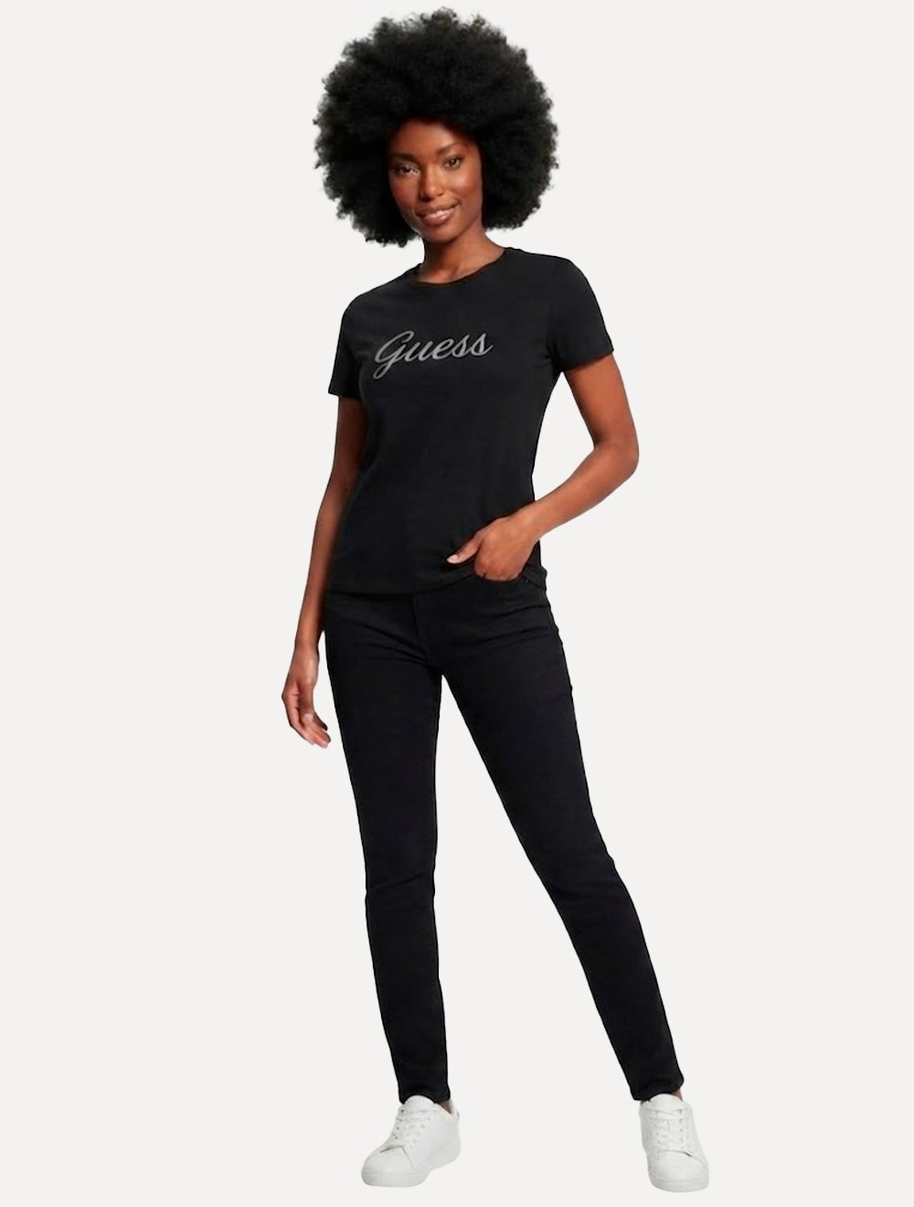 Camiseta Guess Feminina Signature Embroidery Logo Preta
