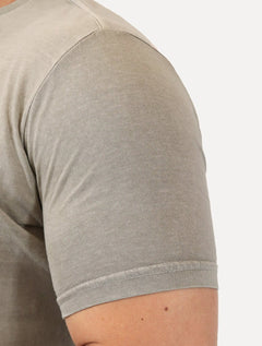 Camiseta King & Joe Masculina Estonada Basic Mono Small Logo Cinza Médio