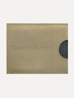 Carteira Calvin Klein Jeans Porta Cartão Logo Baixo Relevo Cáqui Claro