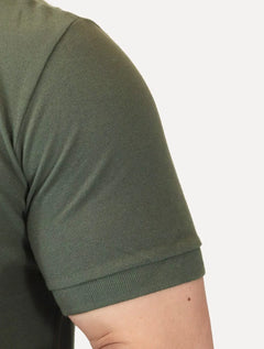 Polo Guess Masculina Piquet Silk Linear Dark Friso Verde Militar