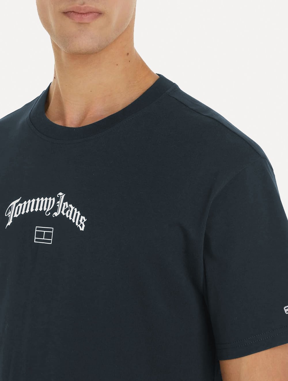 Camiseta Tommy Jeans Masculina Regular Grunge Arch Azul Marinho