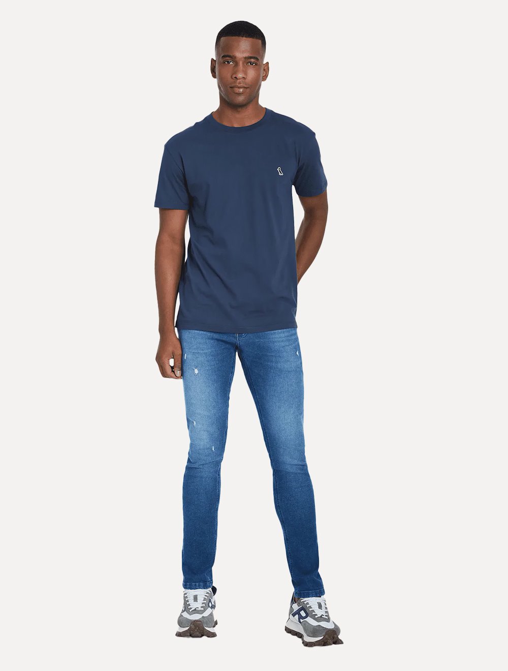 Camiseta Reserva Masculina Slim Jeans Patch Azul Escuro