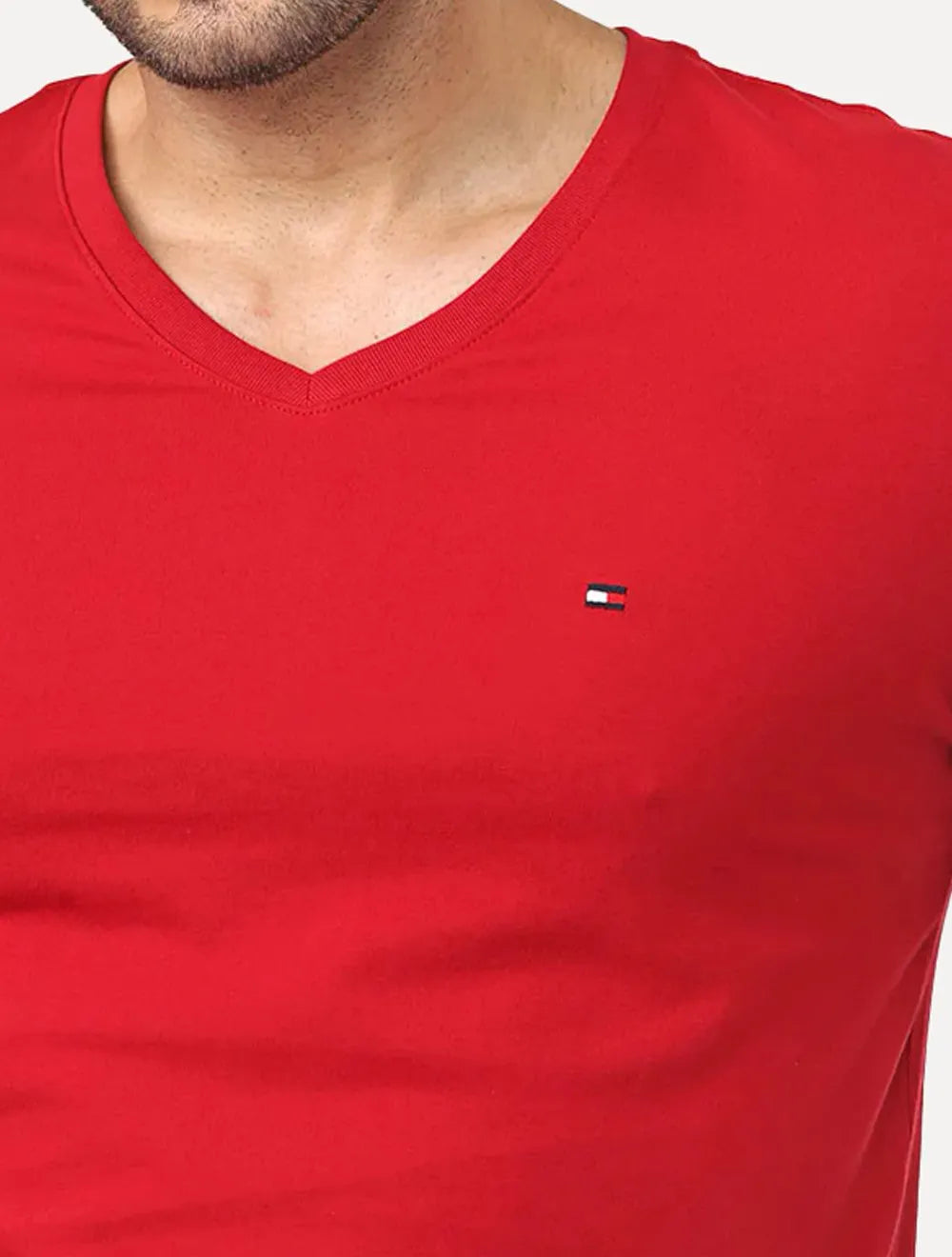 Camiseta Tommy Hilfiger Masculina Essential V-Neck Vermelha