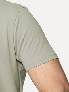 Camiseta Guess Masculina Mini Logo Print Verde Claro